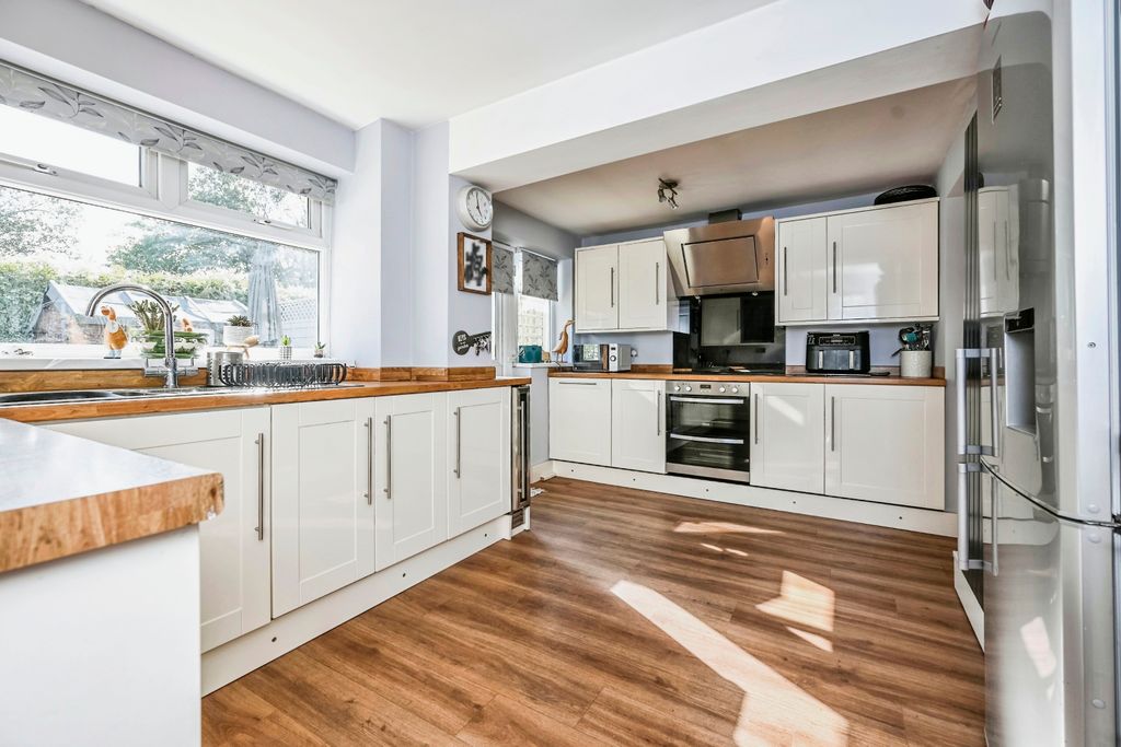 Property photo 2 of 15 Photography