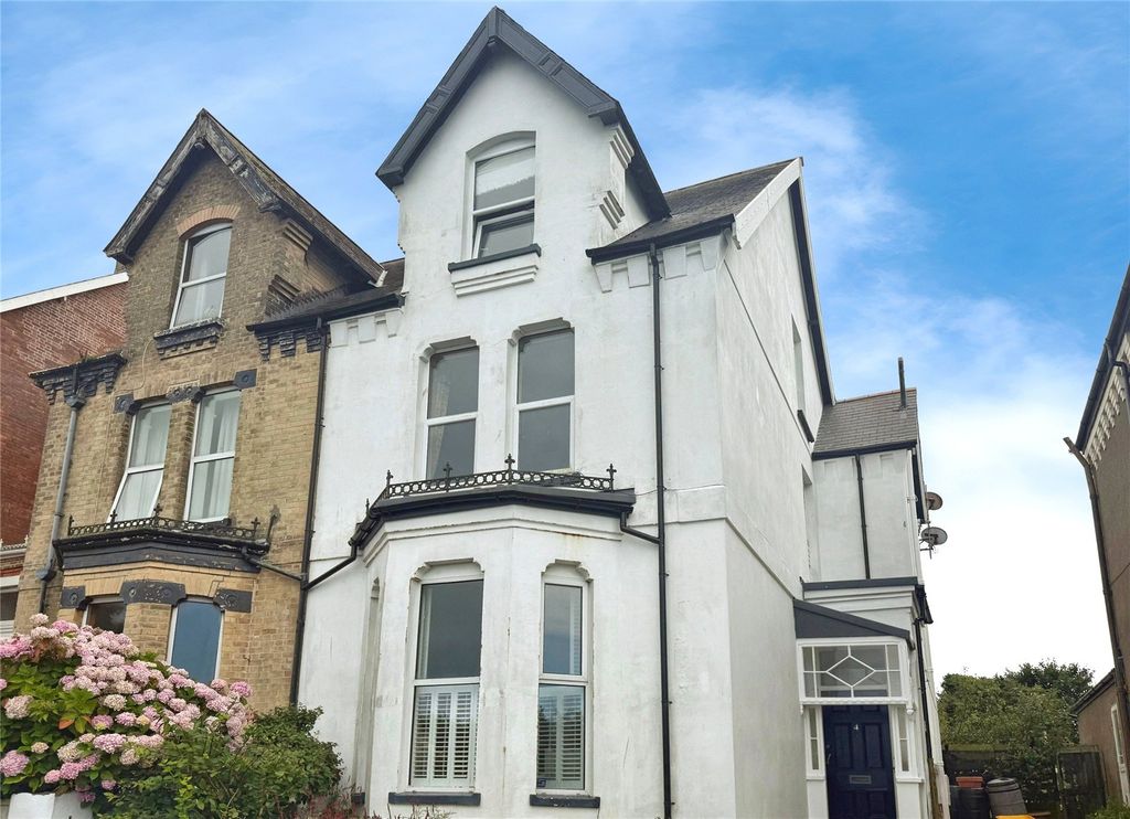 Property photo 1 of 9 Picture No. 16