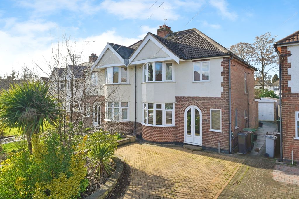Property photo 1 of 15
