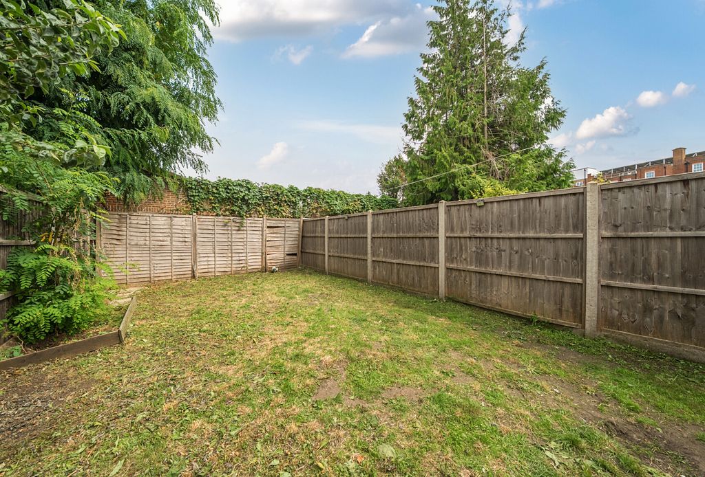 Property photo 3 of 10 1329525-12-6894d9...