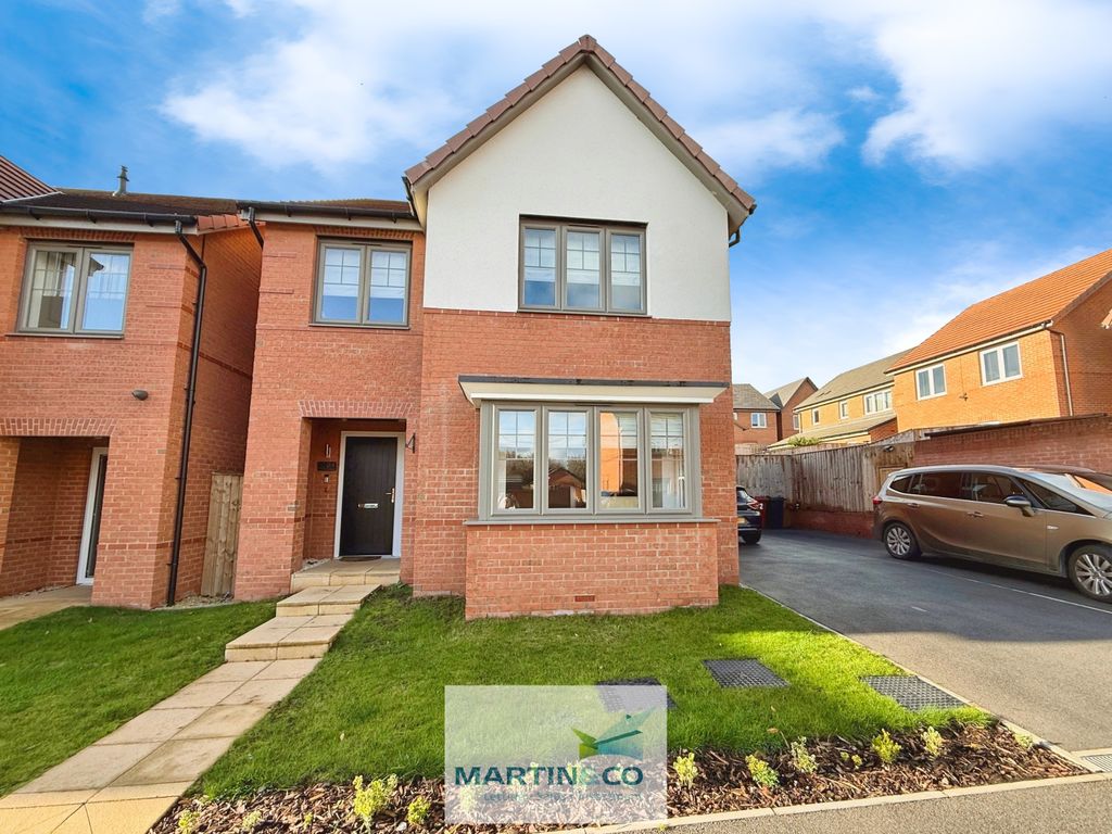 Property photo 1 of 28 A6Aedb30--48C0-A14B-44E8C904Cba5-18674-000002699F1