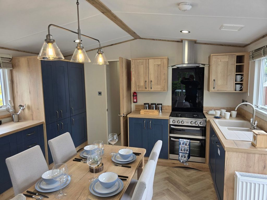 Property photo 1 of 17 Abi Ticehurst 2025 Car0064386 107966995.Jpeg