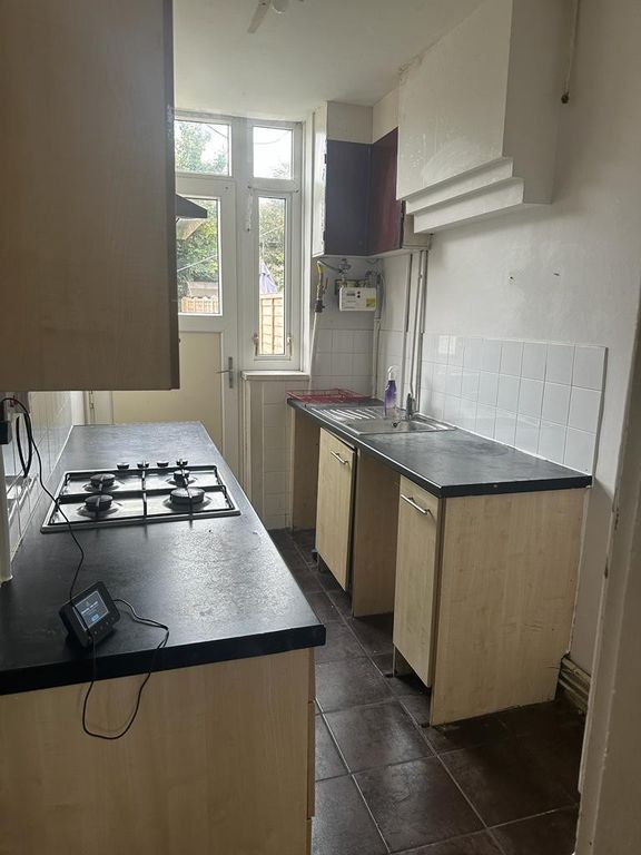 Property photo 1 of 3