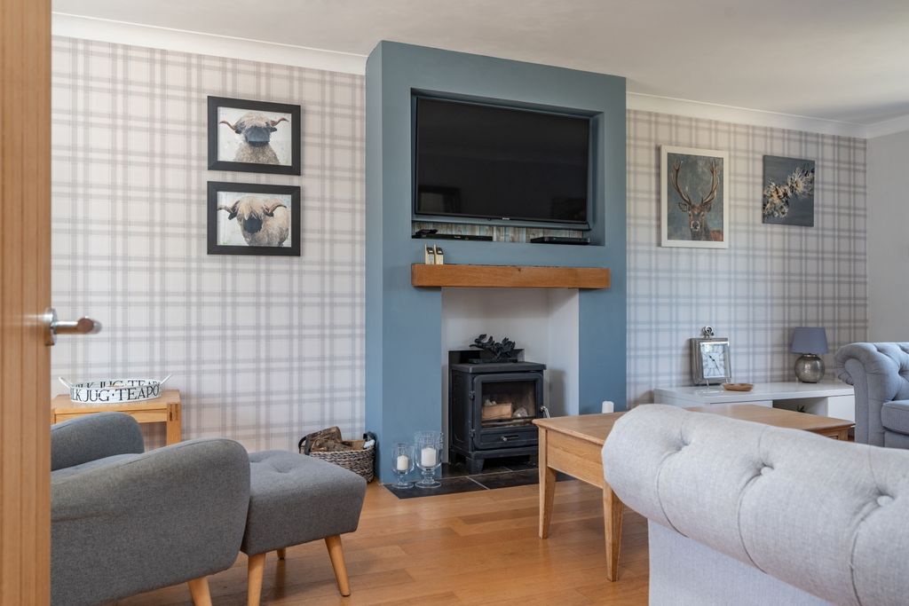 Property photo 3 of 41 A Log Burner Gives This Room A Cosy Country Feel
