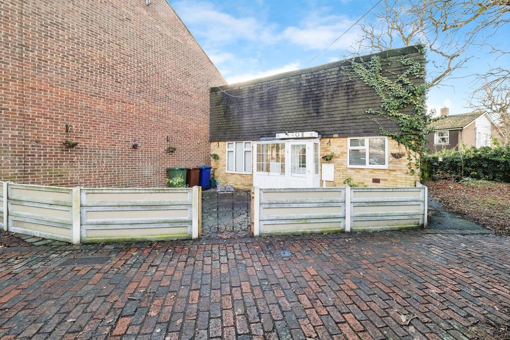 Property photo 1 of 16 Front