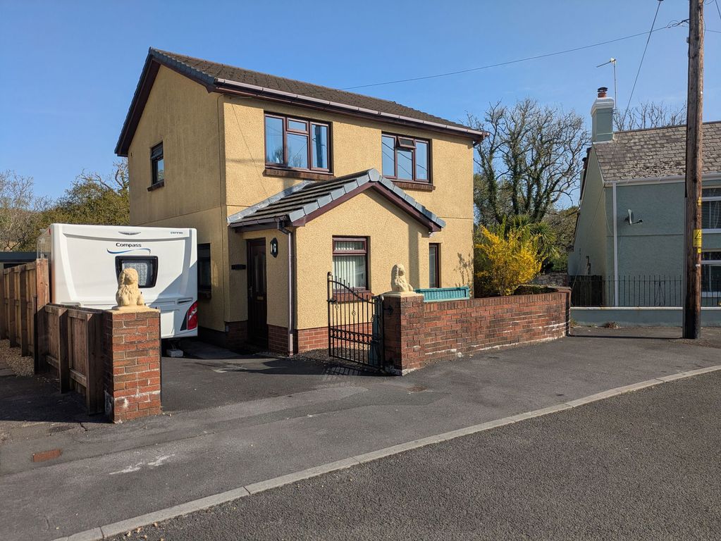 Property photo 1 of 18