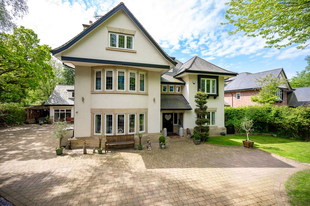 Property photo 1 of 27 Torkington Road