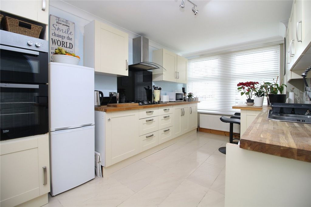 Property photo 3 of 12 Picture No. 04