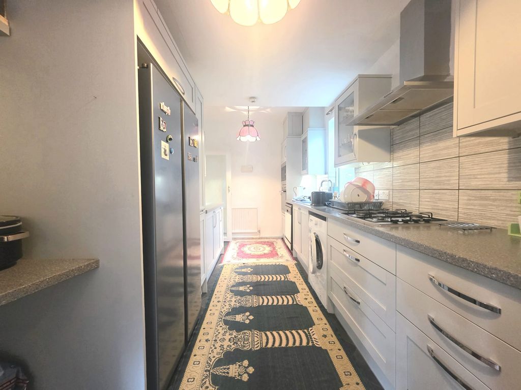 Property photo 2 of 13 Kitchen