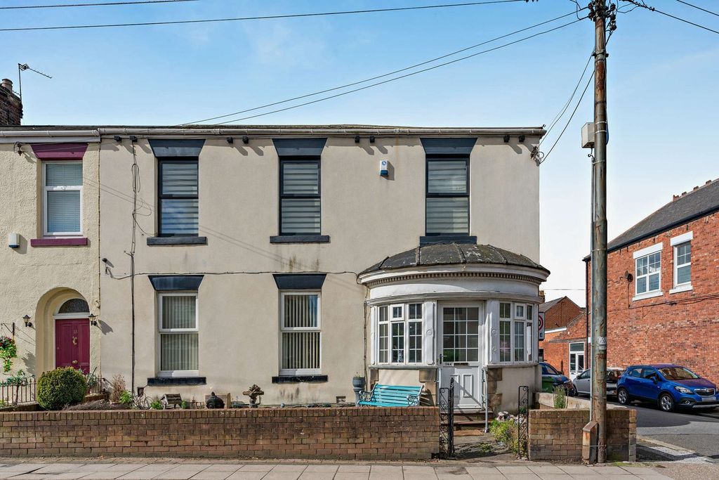 Property photo 1 of 35