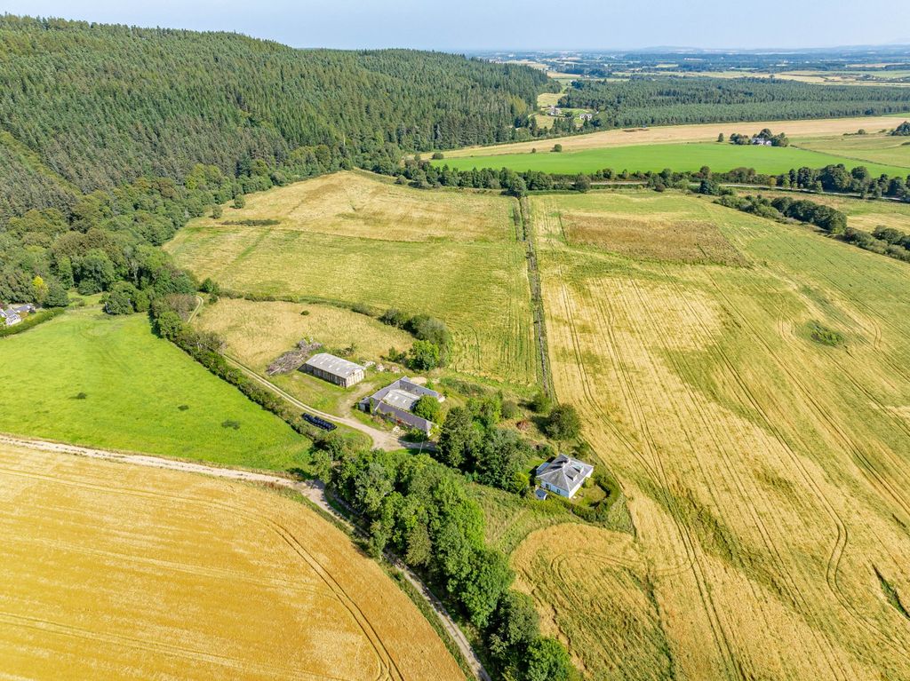 Property photo 1 of 10 Pluscarden - Lot 2