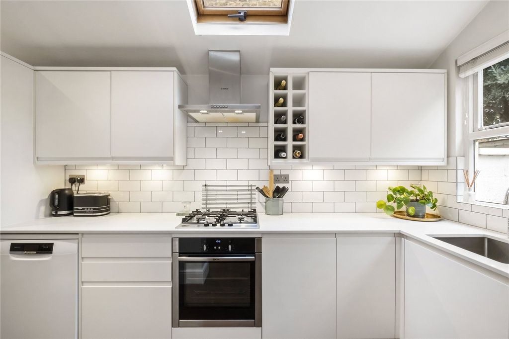 Property photo 3 of 25 Picture No. 17