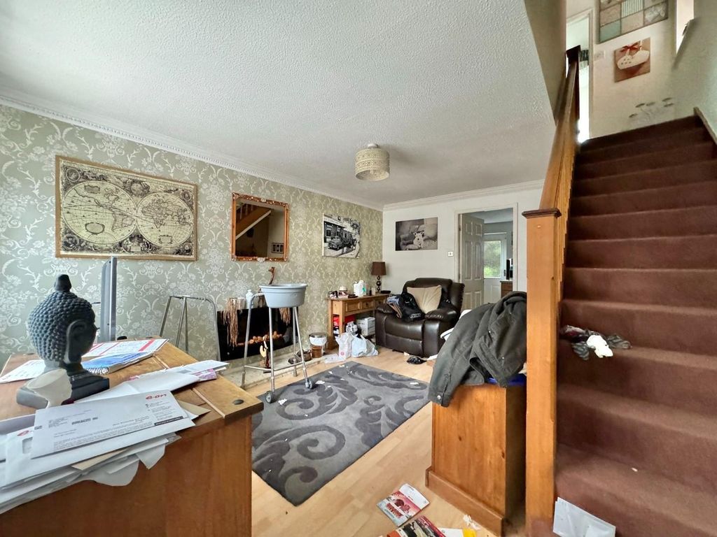 Property photo 2 of 7 c0d6B30A-6d2c-44Bf-B1d2-75263377c146.Jpg