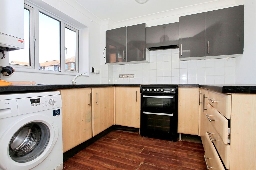 Property photo 2 of 13