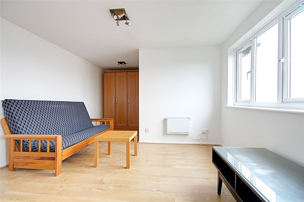 Property photo 3 of 10 Picture No. 11