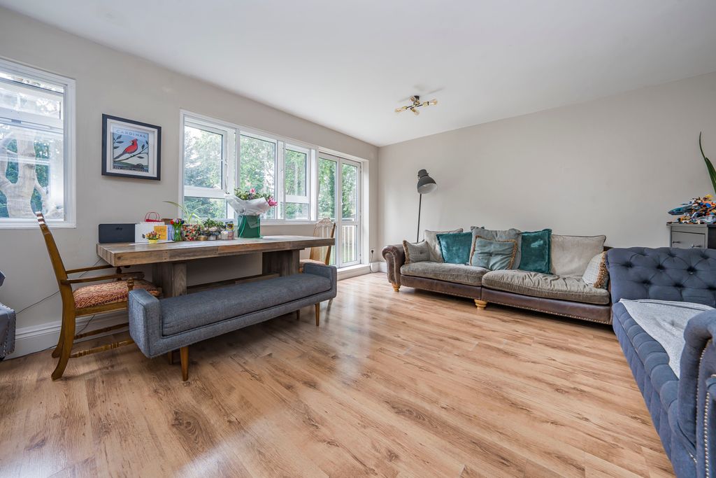 Property photo 1 of 8 Picture No. 02