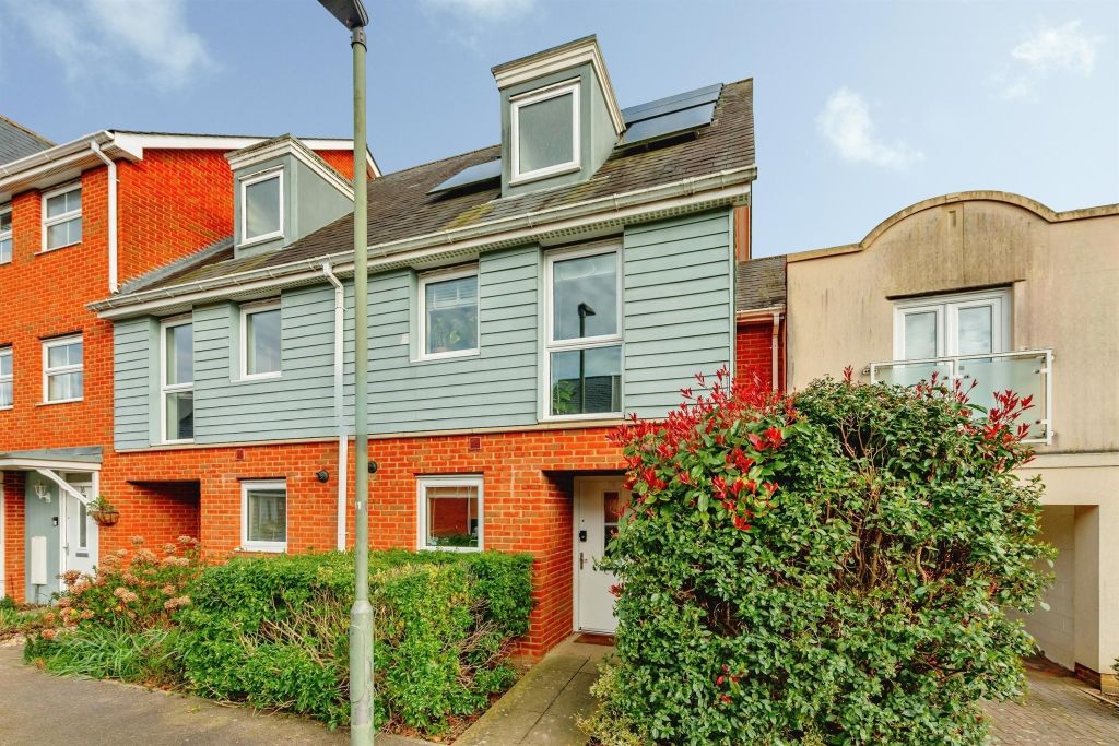 Property photo 1 of 20