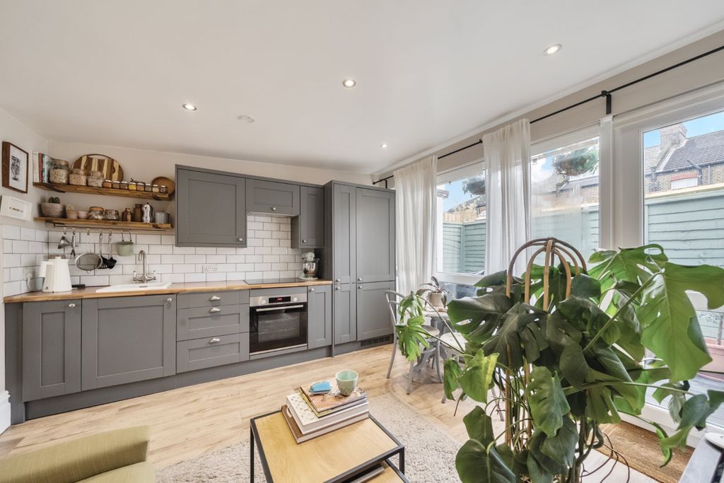 Property photo 1 of 11 Picture No. 06