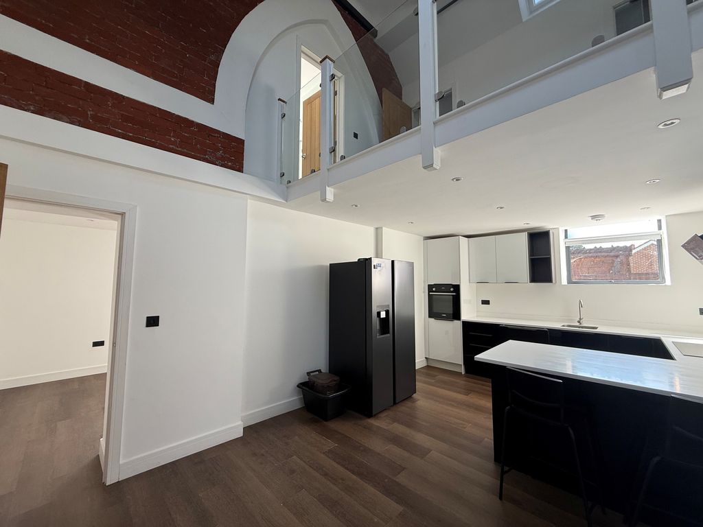 Property photo 1 of 26 Bedroom 4