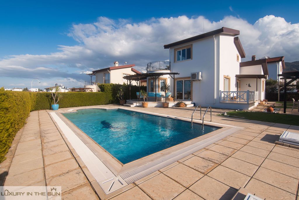 Property photo 3 of 25 Private Oasis Of 3 Bedroom Traditional-Style Detached Villa In Kucuk Erenkoy, East Of Kyrenia Image No 3