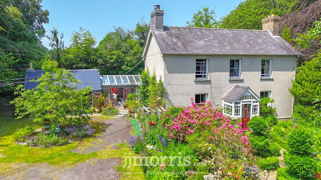 Property photo 1 of 87