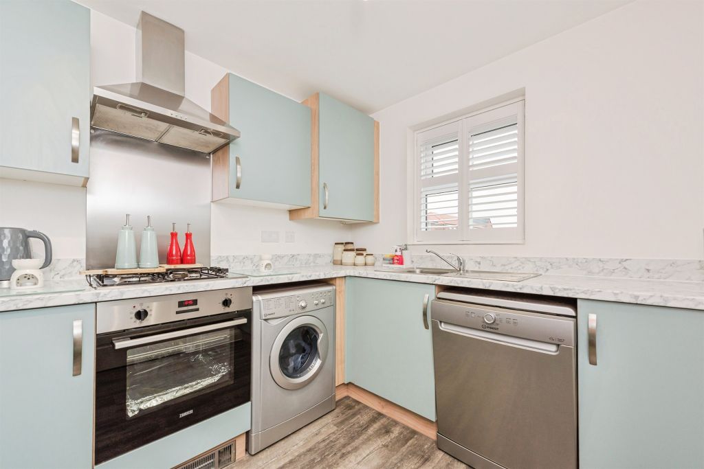 Property photo 3 of 17