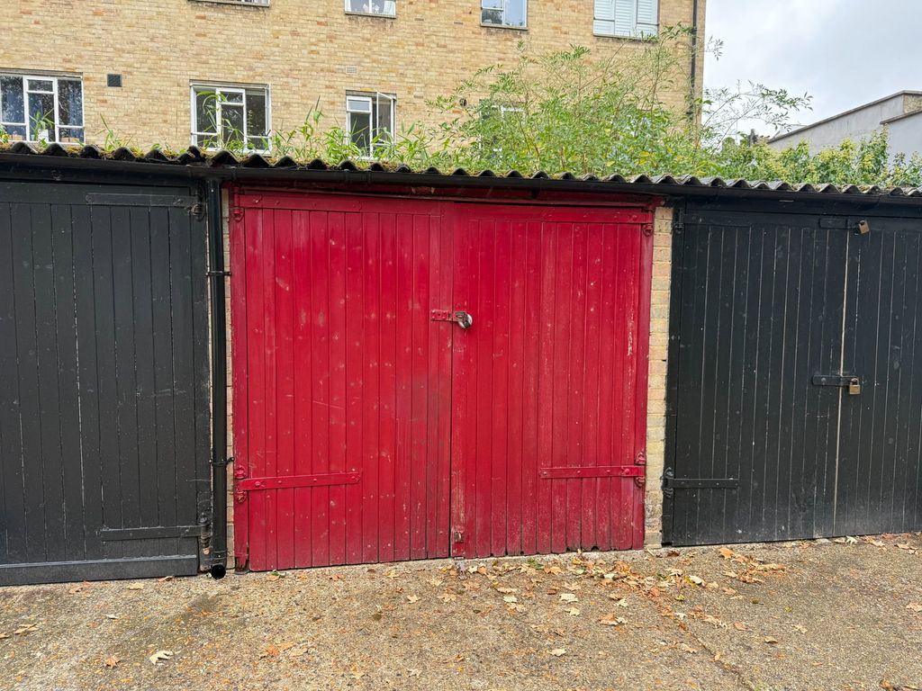Property photo 1 of 3