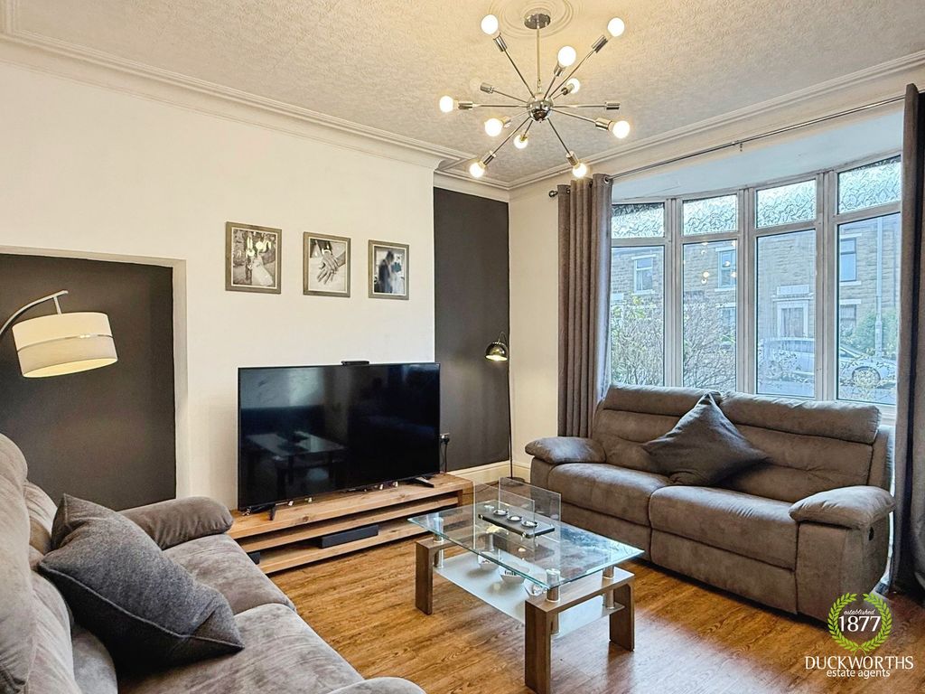 Property photo 3 of 25