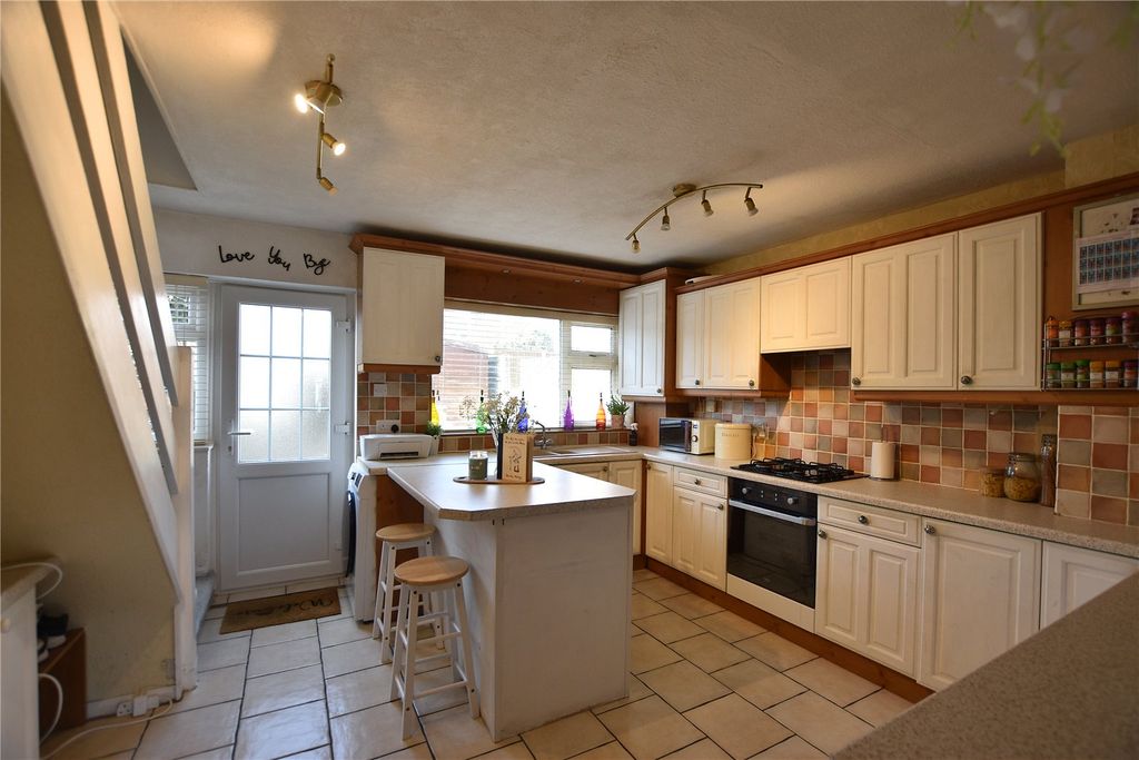 Property photo 1 of 22 Kitchen