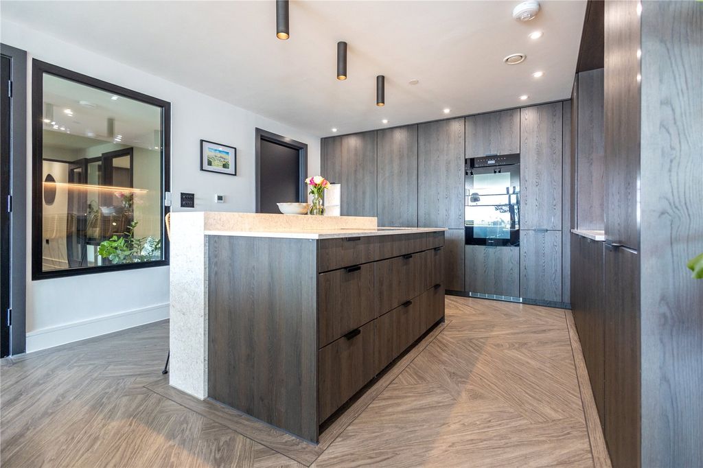 Additional image 12 of 2 bed flat for saleChaddesley Glen, Poole, Dorset BH13