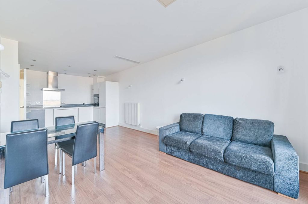 Property photo 3 of 14