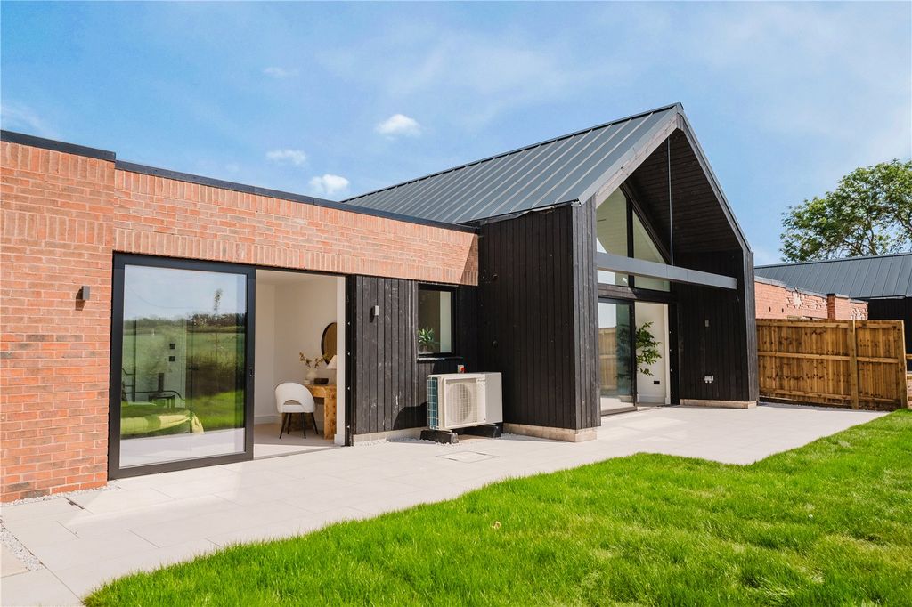 Property photo 1 of 14 Coxmere