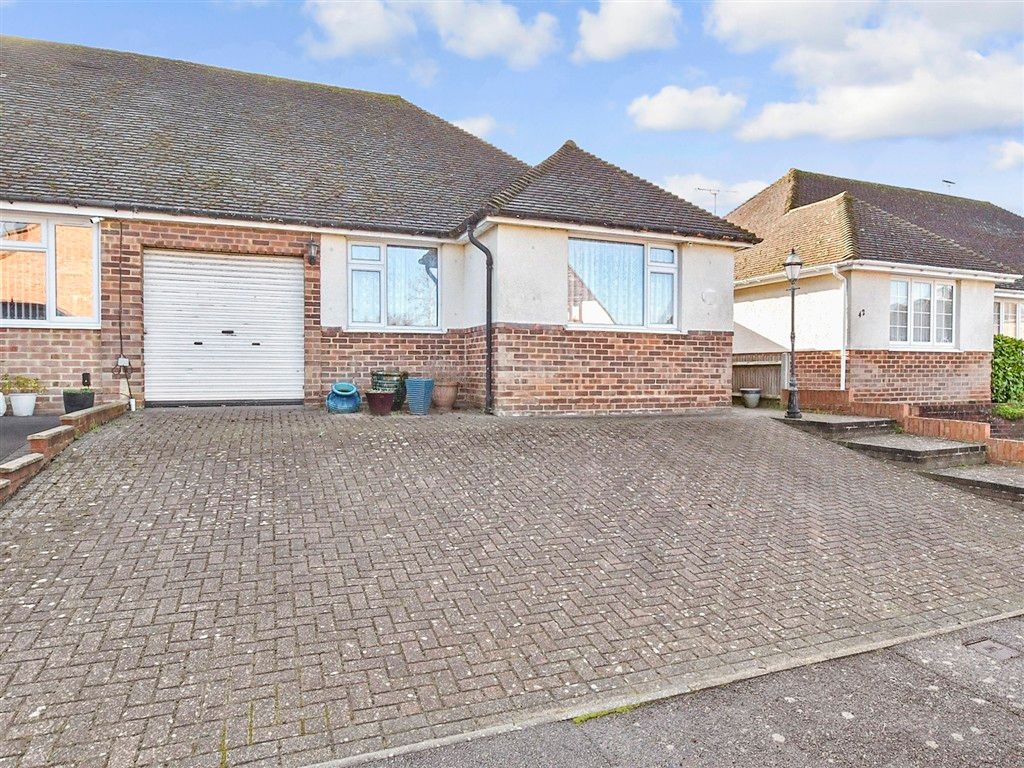 Property photo 2 of 8 External (Web)