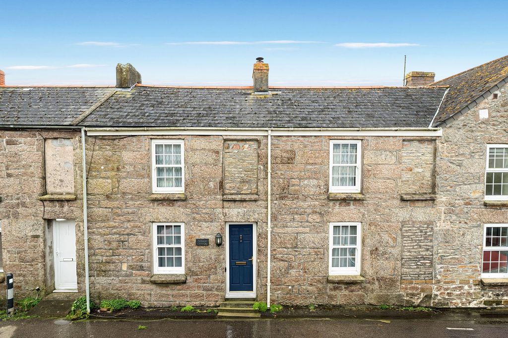 Property photo 1 of 11