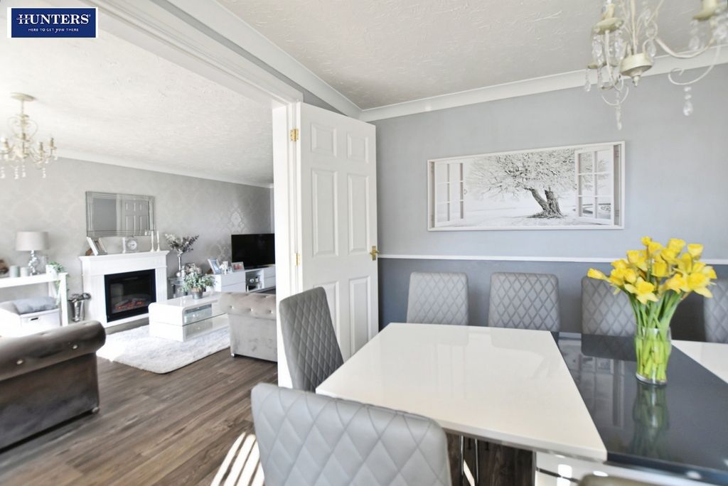 Property photo 2 of 27 Dining Room