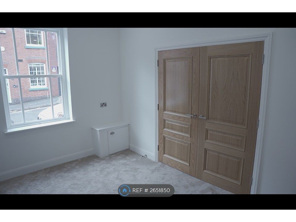 Property photo 3 of 35