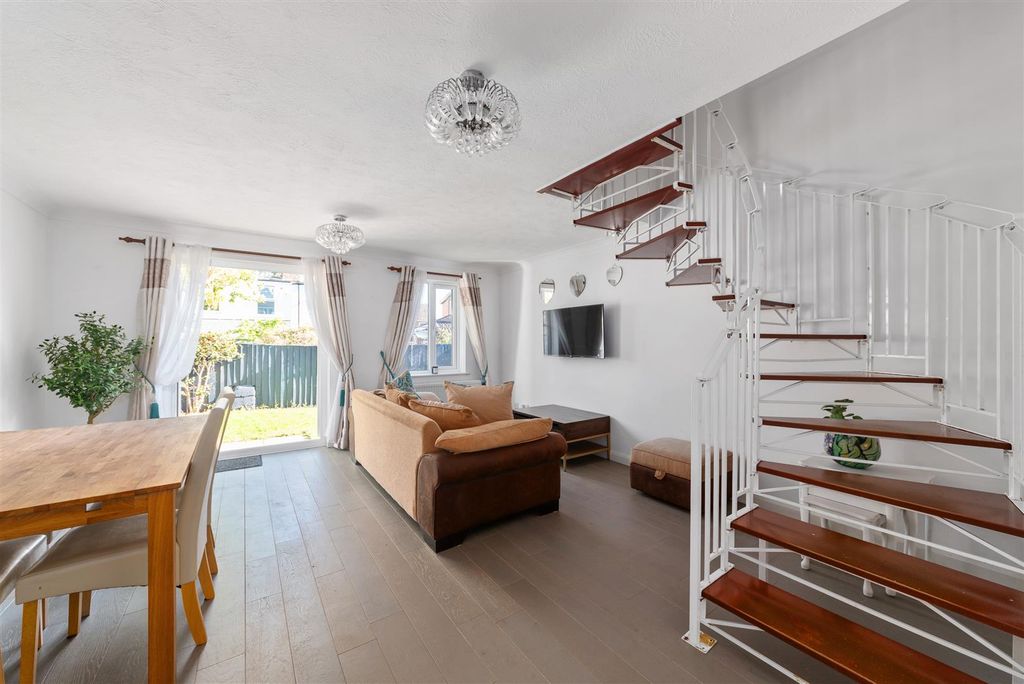 Property photo 2 of 13 Reception