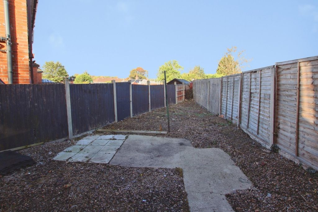 Property photo 3 of 12 5694923