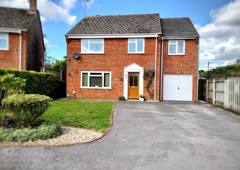 Property photo 1 of 23 Mainfront