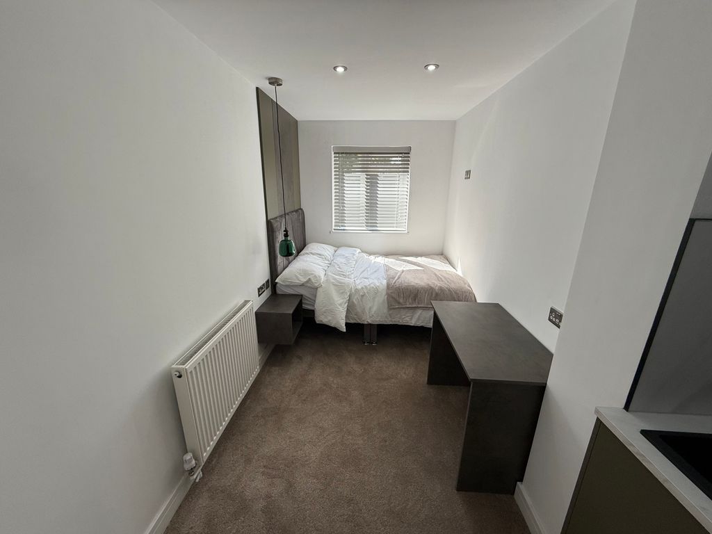 Property photo 2 of 23 S4 483
