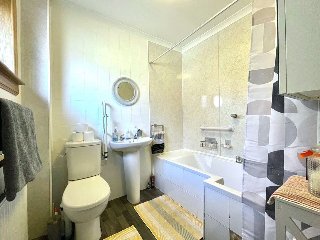Additional image 18 of 3 bed detached bungalow for sale51 Montgomery Street, Kinross KY13