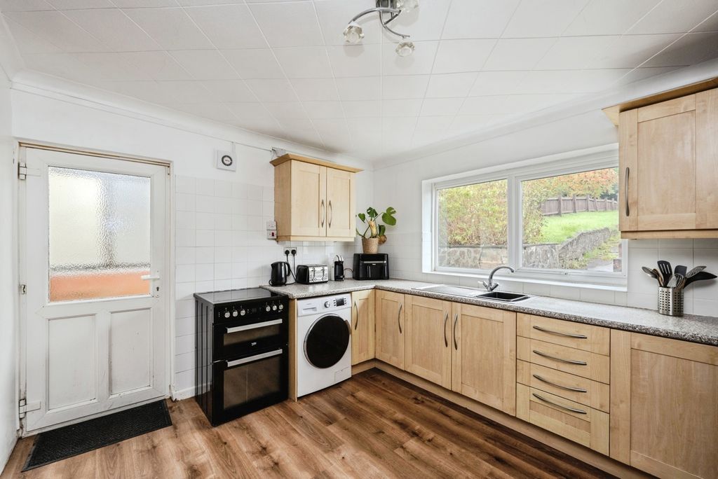 Property photo 3 of 20 Pbox-Img.Jpg