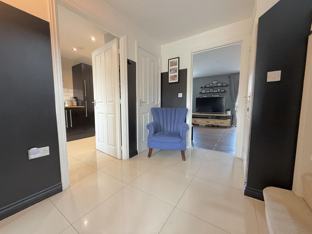 Property photo 2 of 18 R11.Jpg