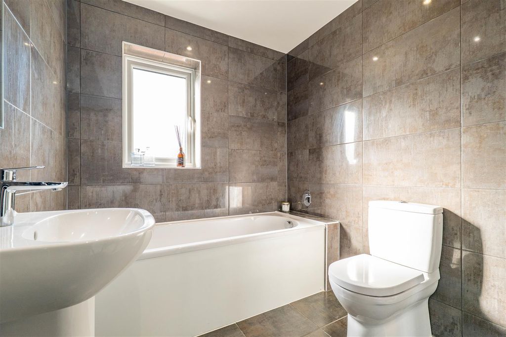 Additional image 25 of 4 bed detached house for saleHampton Grove, Leyland PR25
