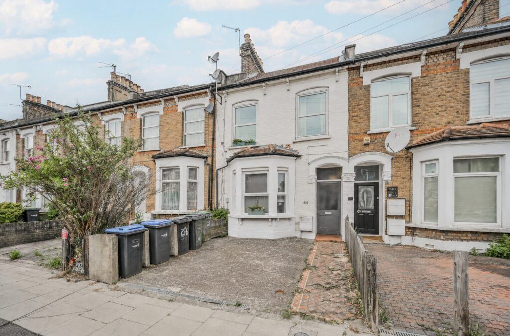 Property photo 1 of 10