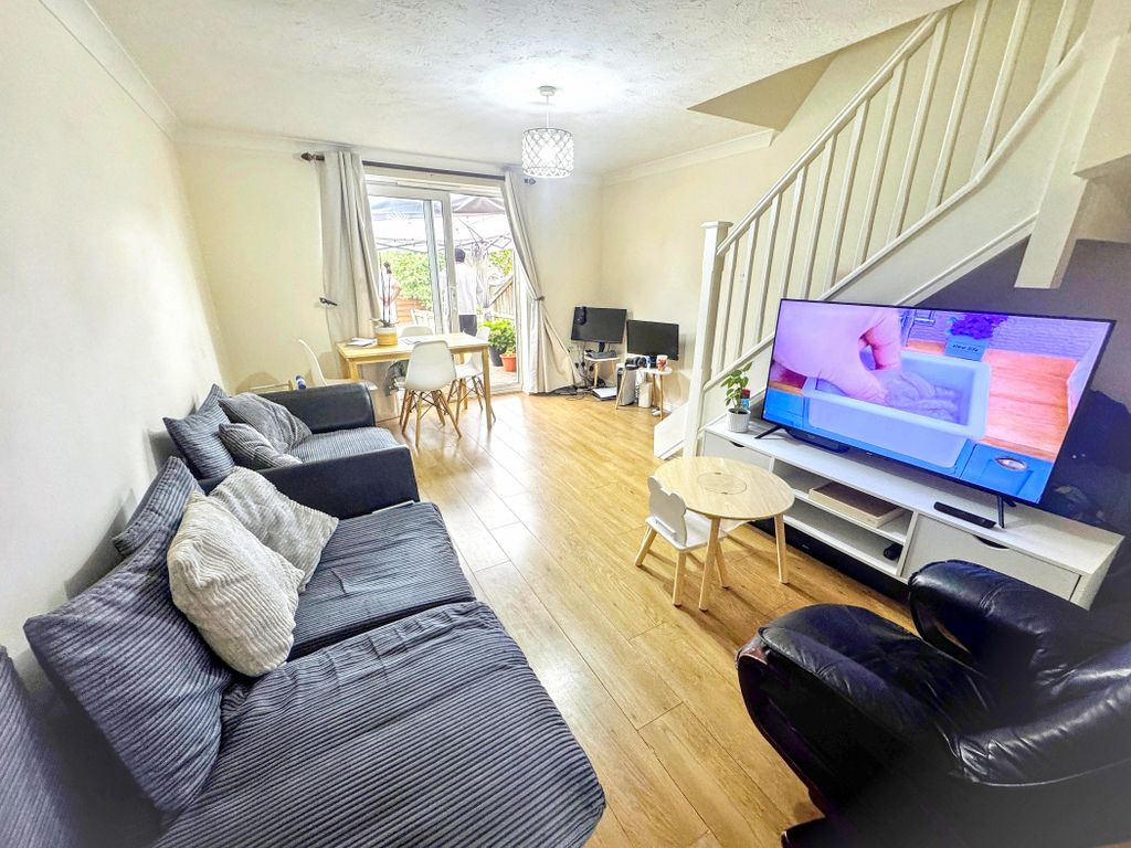 Property photo 2 of 12