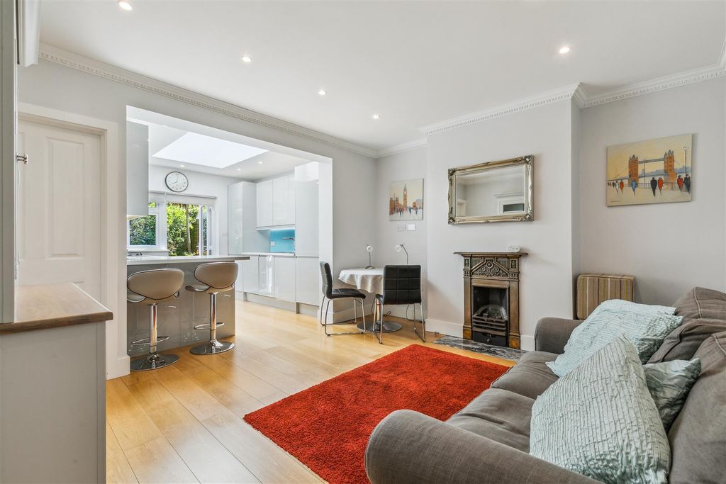 Property photo 2 of 11 Upham Park Road, W4 - For Sale