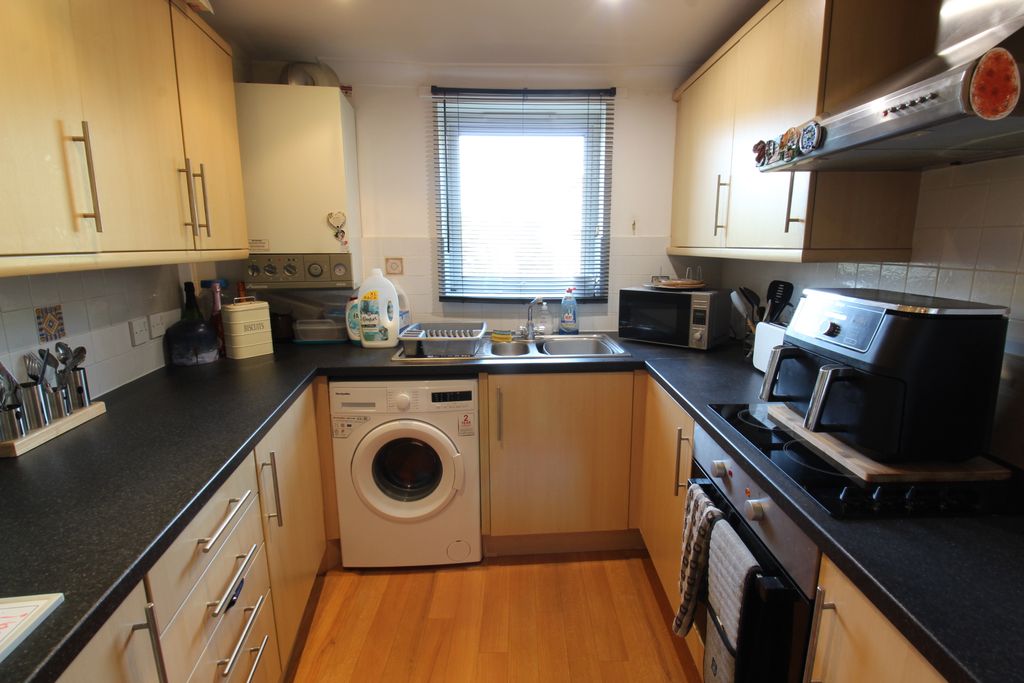 Property photo 2 of 9