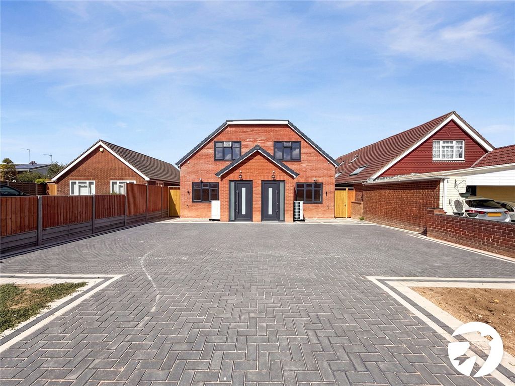 Property photo 1 of 21 Picture No. 01