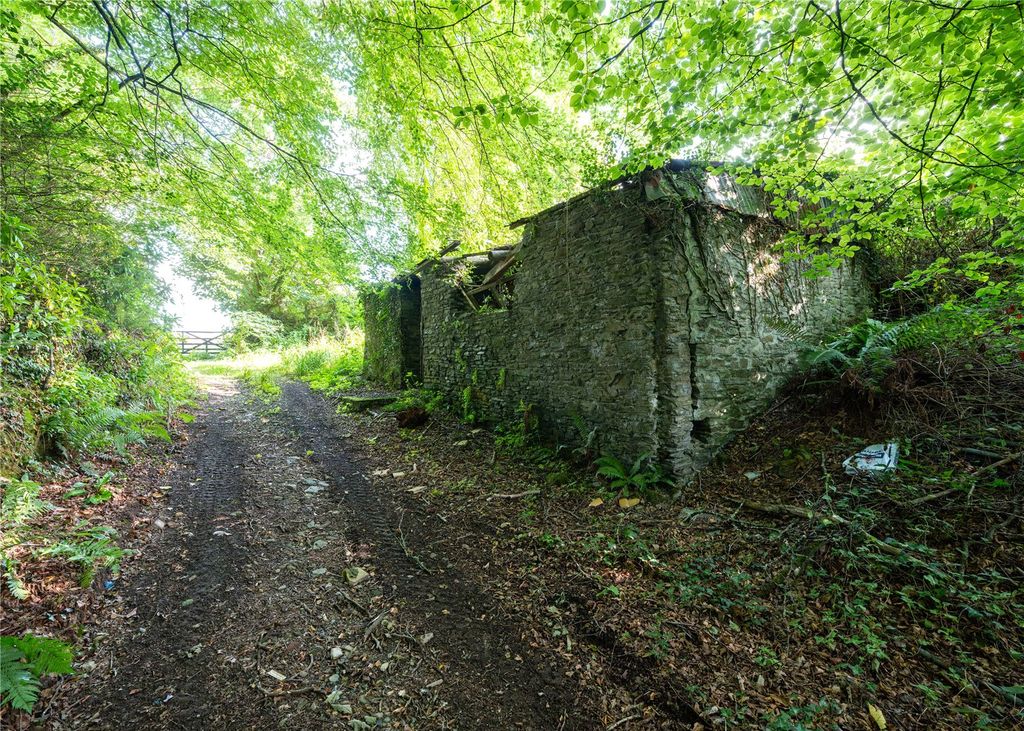 Property photo 1 of 8 Picture No. 05